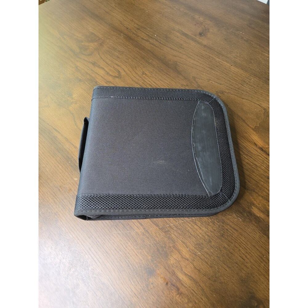 Vintage CD/DVD Nylon carrying case holder with strap-holds 32 CD's - Picture 5 of 16